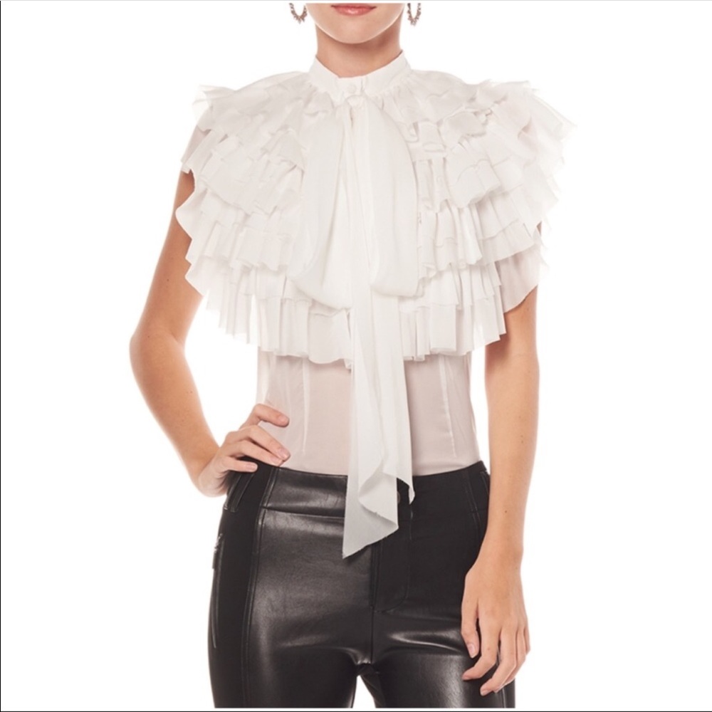 Gracia ruffle top